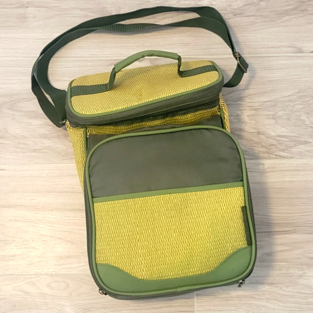 Picnic at Ascot Cooler Bag and More